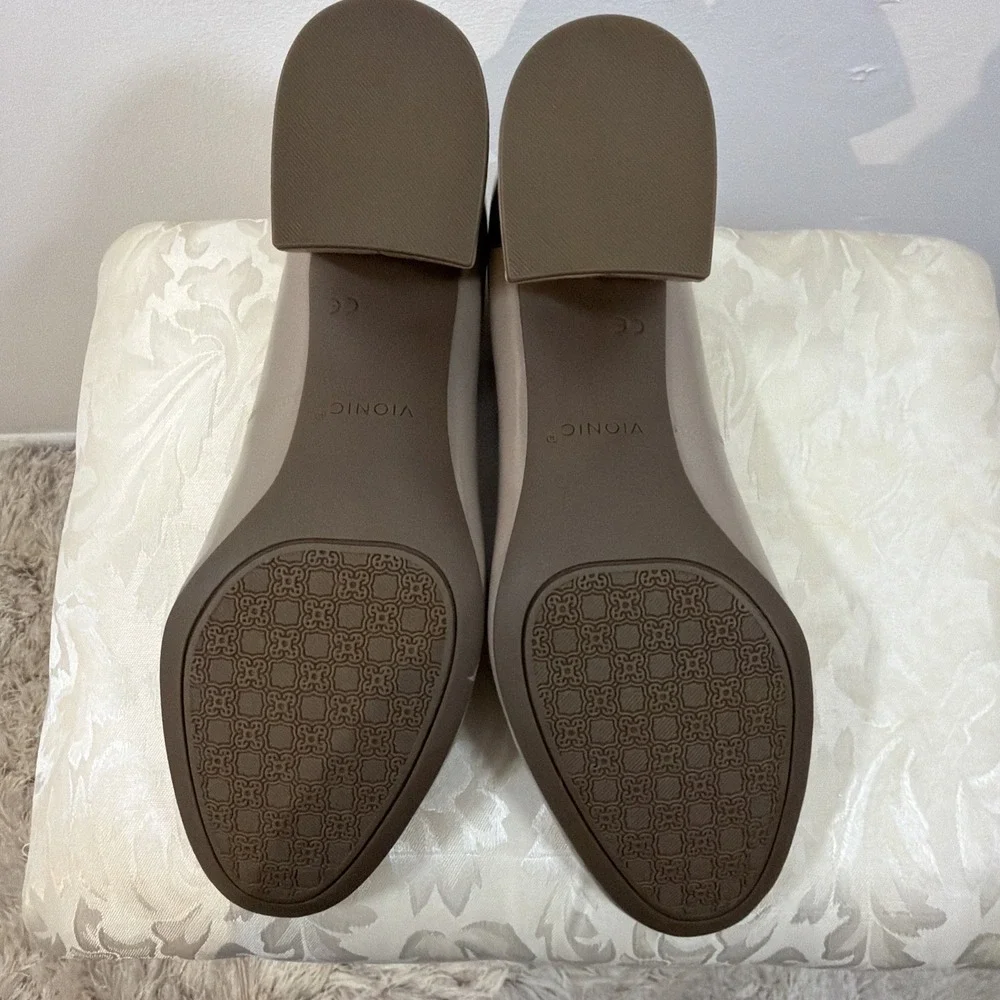 Vionic Carmel Round Toe Block Heels Tan‎ Nude Classic Pumps 10 Leather Comfort